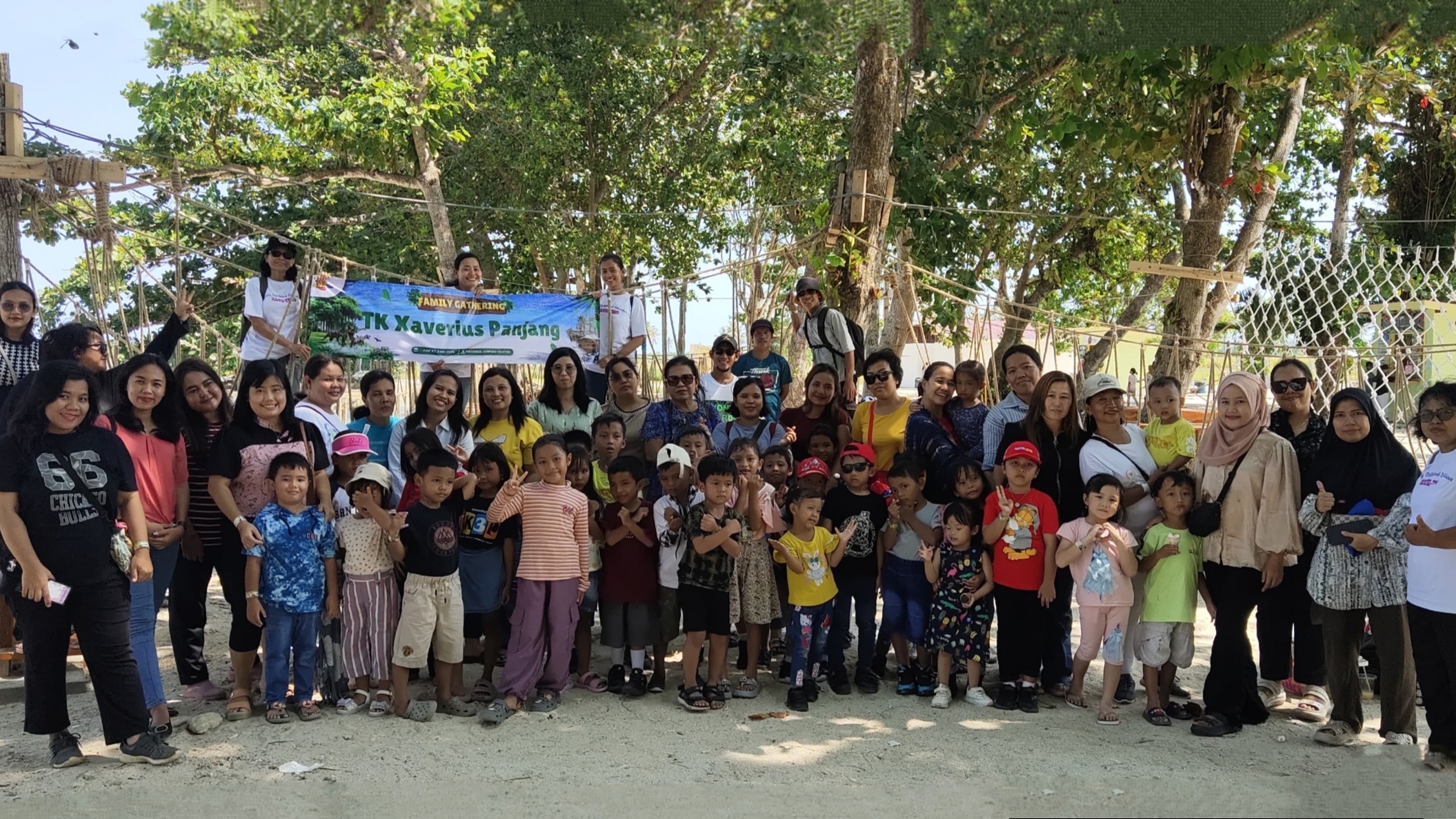 Suka Cita Family Gathering TK Xaverius 2 Bandar Lampung di Jungle Sea Kalianda