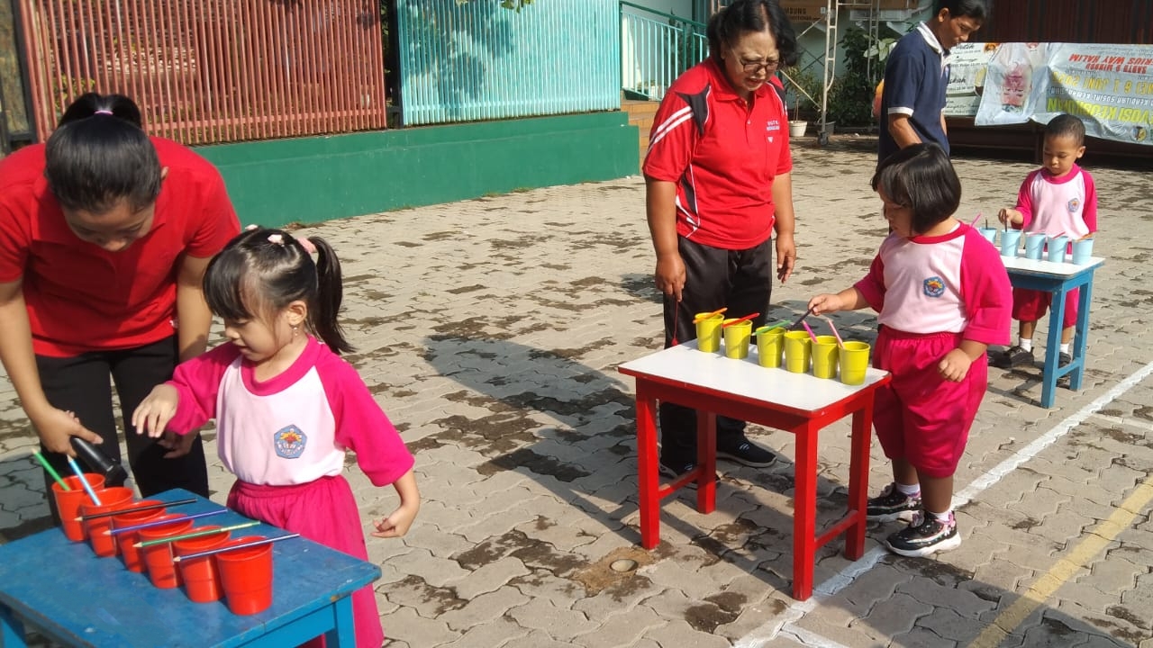 Kemeriahan Lomba 17an di TK Xaverius