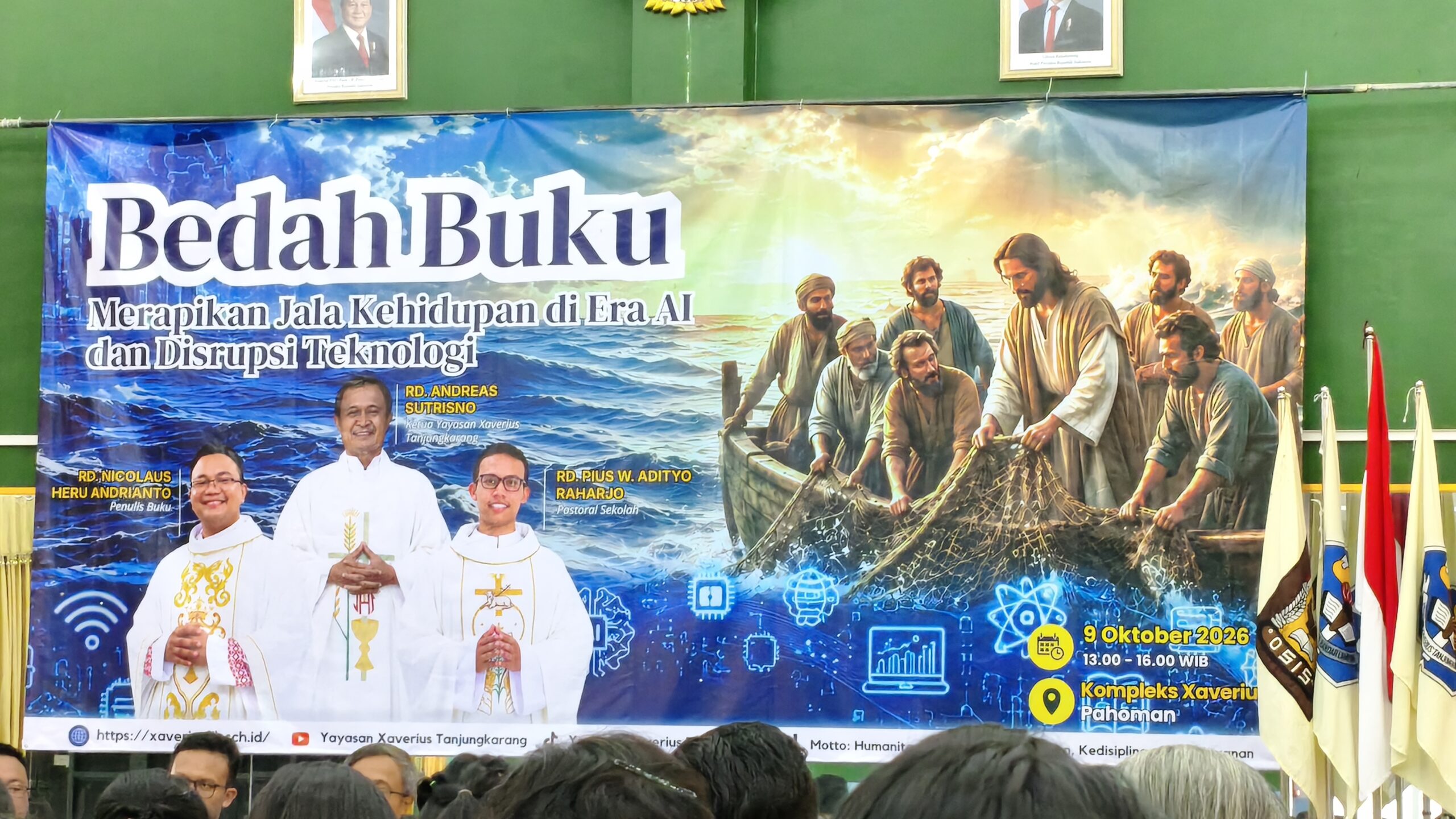 Menemukan Harapan dalam Perjalanan Hidup di Era Digital: Bedah Buku “Merapikan Jala Kehidupan” Karya RD. Nicolaus Heru Andrianto di Aula SMA Xaverius Pahoman