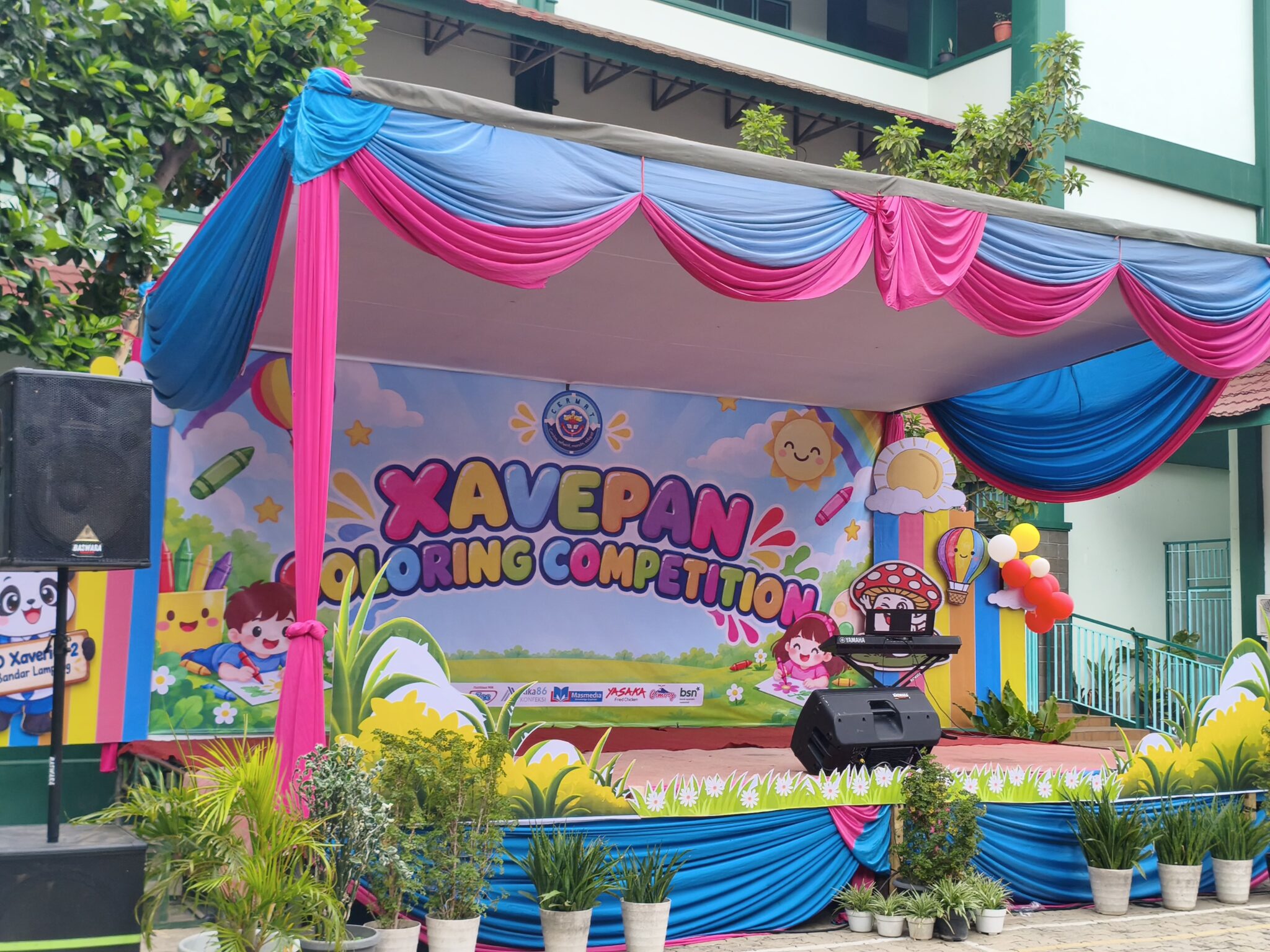 Mempererat Ikatan Orang Tua dan Anak Dalam Kemeriahan Lomba Mewarnai Parenting Jenjang TK di SD Xaverius 2 Bandar Lampung